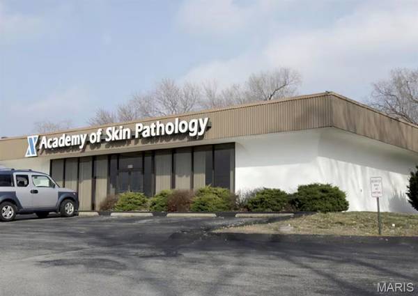 6944 N Hanley RD, Hazelwood, MO 63042