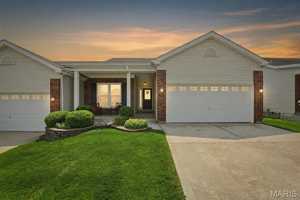 473 Angelique PL, St Charles, MO 63303