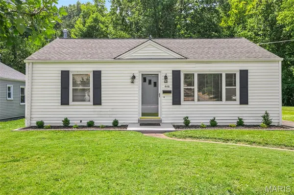 446 W Kirkham AVE, Webster Groves, MO 63119