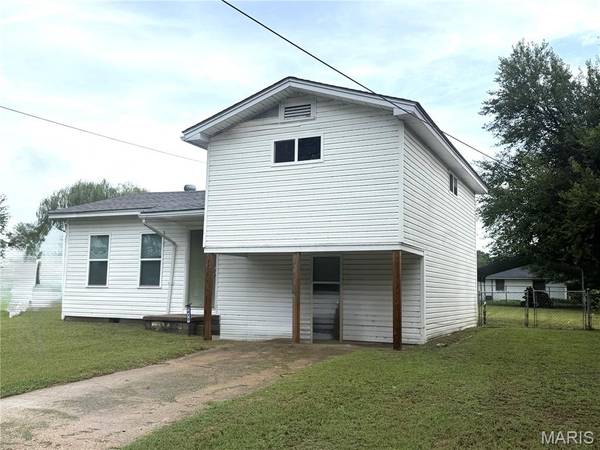 1410 George ST, Kennett, MO 63857