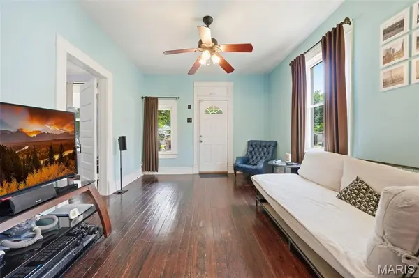 6807 Dale AVE, St Louis, MO 63139