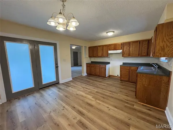1334 Shelby AVE, Sikeston, MO 63801