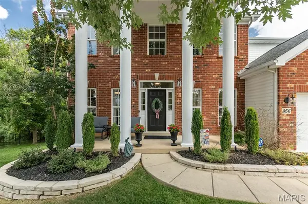 356 Carr Manor CT, Ballwin, MO 63021