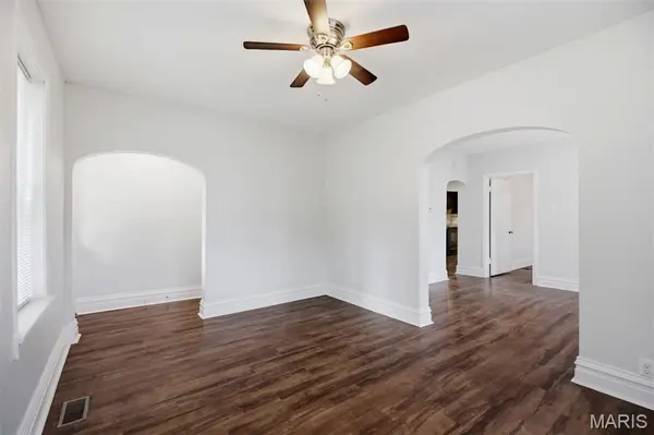 3515 Oregon AVE, St Louis, MO 63118