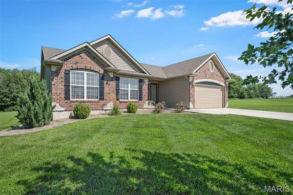 26 Mitch LN, Silex, MO 63377