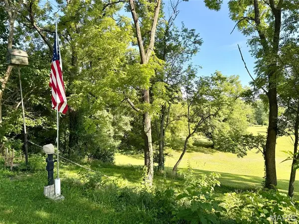 498 M- South Street, Hartville, MO 65667
