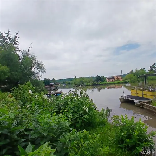 1244 Causeway DR, Ironton, MO 63650