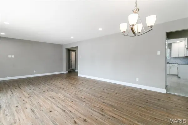 10500 Green Slope DR, St Louis, MO 63136