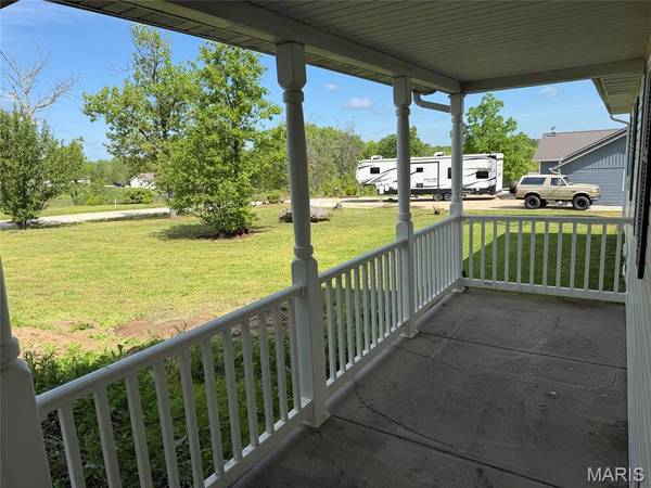23863 Raspberry LN, Waynesville, MO 65583