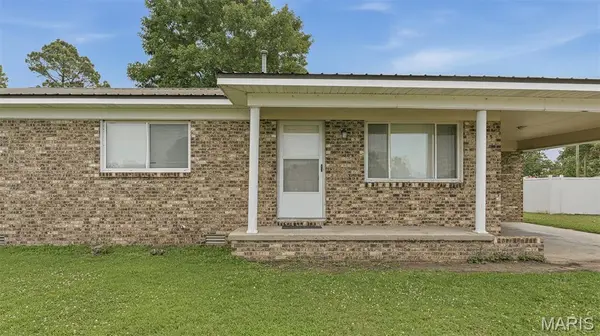 205 S Lunbeck AVE, Gideon, MO 63848