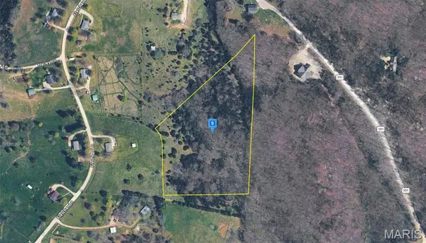 392 Country Mdw LN, Holts Summit, MO 65043