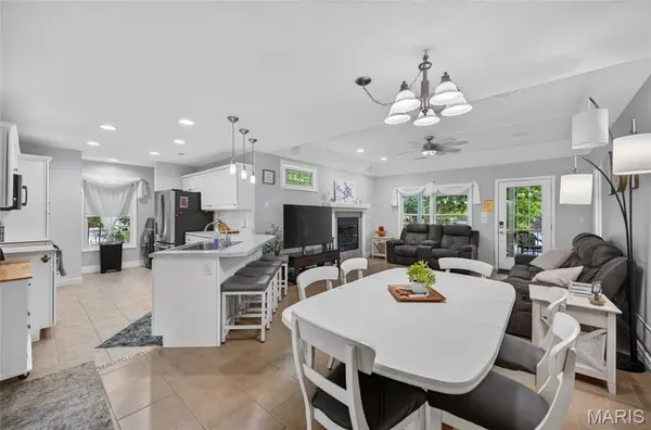 133 Wye DR, Lake Ozark, MO 65049