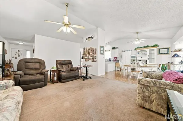 947 Falcon DR, Imperial, MO 63052
