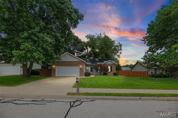 1314 Terrace Green LN, O'fallon, IL 62269