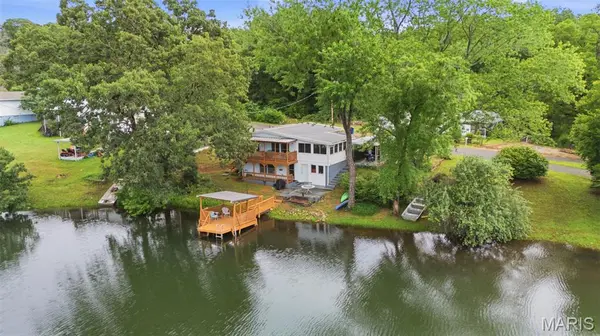 10150 Demick DR, Mineral Point, MO 63660