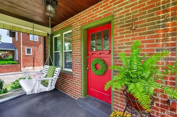 2440 Northland AVE, St Louis, MO 63114