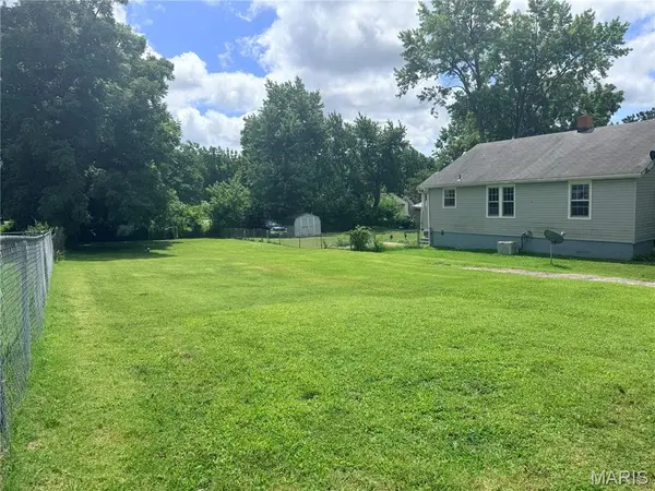 104 N Pershing AVE, Salem, MO 65560
