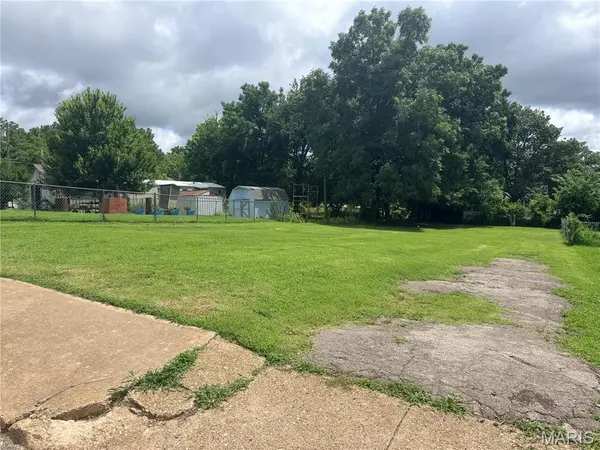 104 N Pershing AVE, Salem, MO 65560