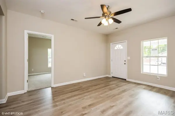 713 S Jackson ST, Litchfield, IL 62056