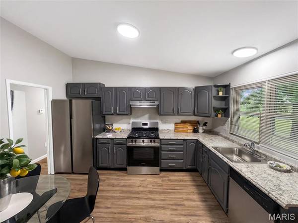 3145 Parker RD, Florissant, MO 63033
