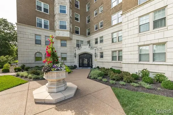 625 S Skinker BLVD #401, St Louis, MO 63105
