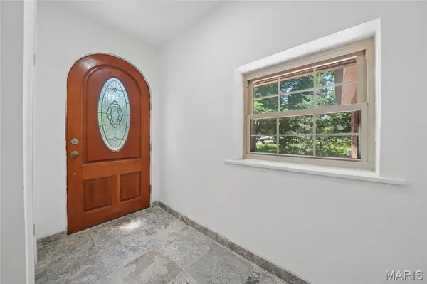 511 Forder RD, Oakville, MO 63129
