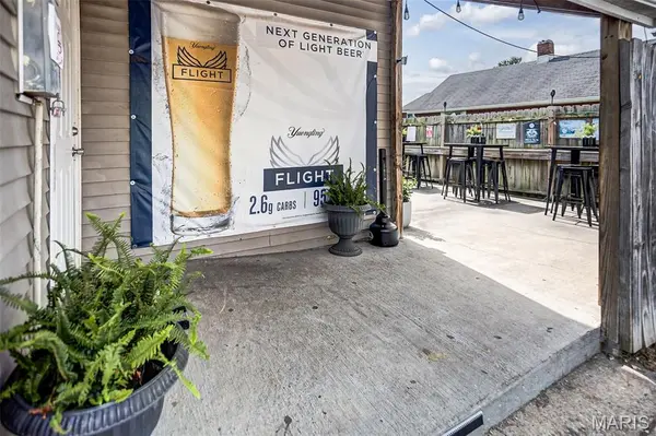 102 W Locust ST, Fieldon, IL 62031