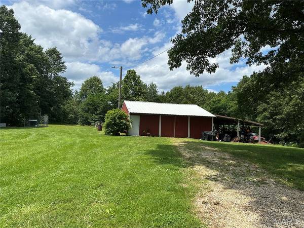 3329 BOETTCHER RD, Bland, MO 65014