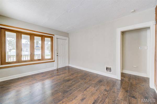 1243 Sutter AVE, St Louis, MO 63133