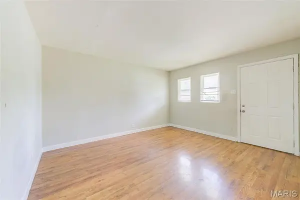 10836 Spring Garden DR, St Louis, MO 63137