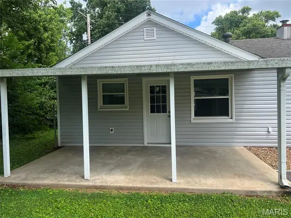 117 Edgewood DR, Belleville, IL 62223