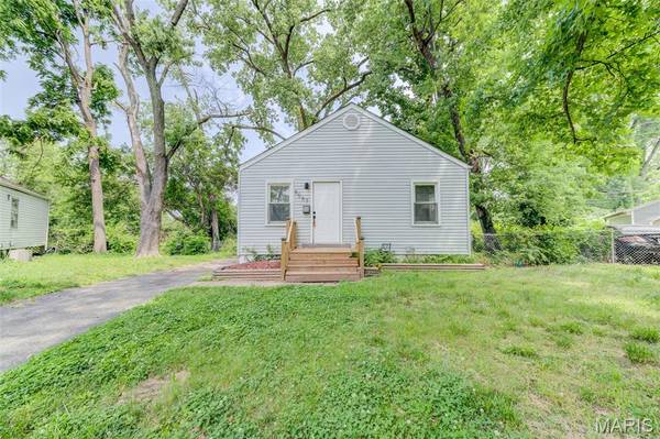 8067 Aline AVE, St Louis, MO 63134