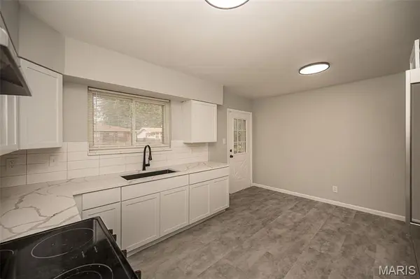 275 Paul AVE, Florissant, MO 63031