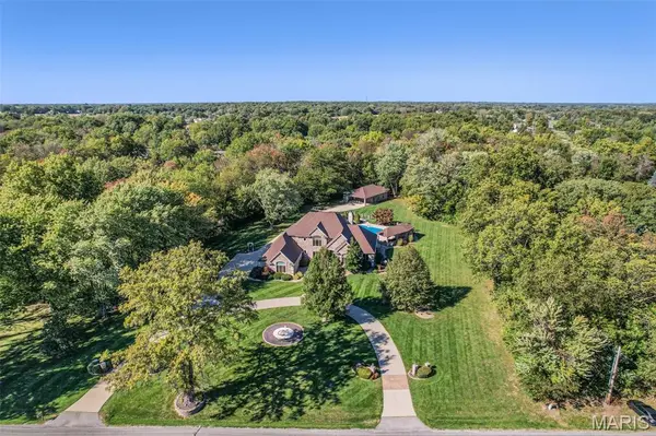 614 Lower Marine RD, Troy, IL 62294