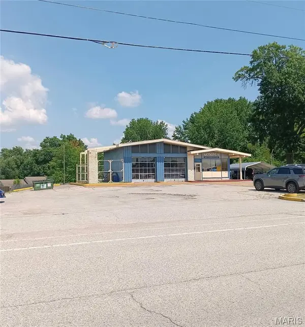 12600 Lusher RD, Florissant, MO 63033
