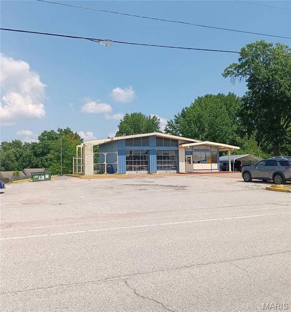 12600 Lusher RD, Florissant, MO 63033