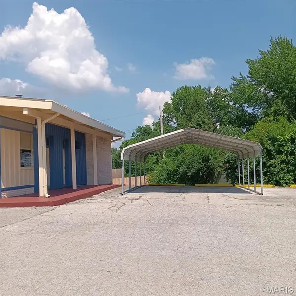 12600 Lusher RD, Florissant, MO 63033