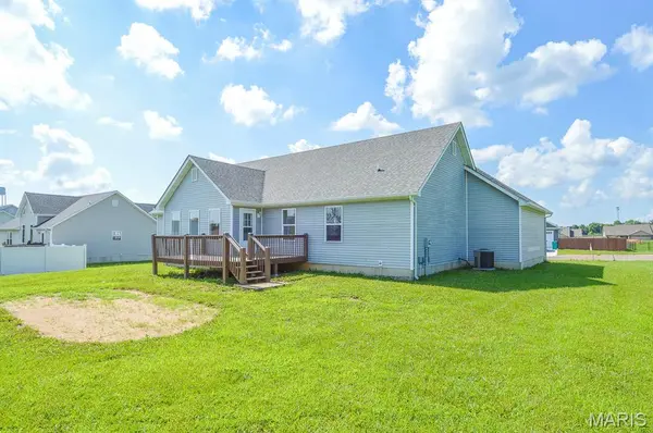 1031 Franklin CT, Sullivan, MO 63080