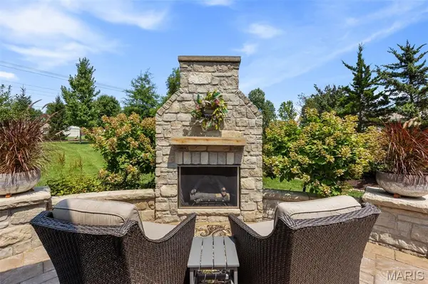605 Joyce Ann DR, Manchester, MO 63021