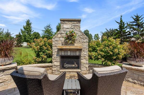 605 Joyce Ann DR, Manchester, MO 63021