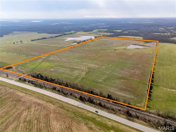 00 Highway 24, Paris, MO 65275