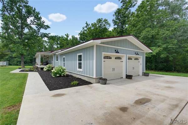 1311 Wayne 341, Piedmont, MO 63957