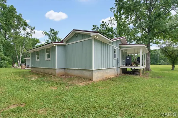 1311 Wayne 341, Piedmont, MO 63957