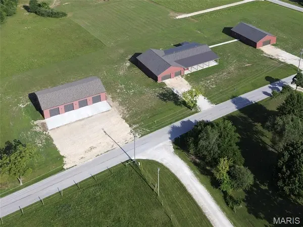 100 Blackmore RD, Foley, MO 63347