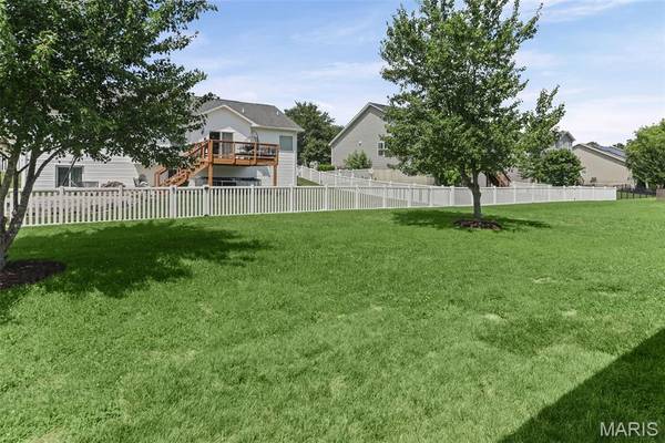 520 Longfellow DR, O'fallon, IL 62269