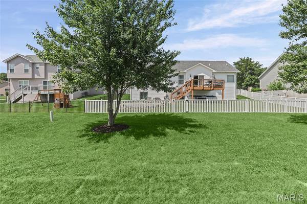 520 Longfellow DR, O'fallon, IL 62269