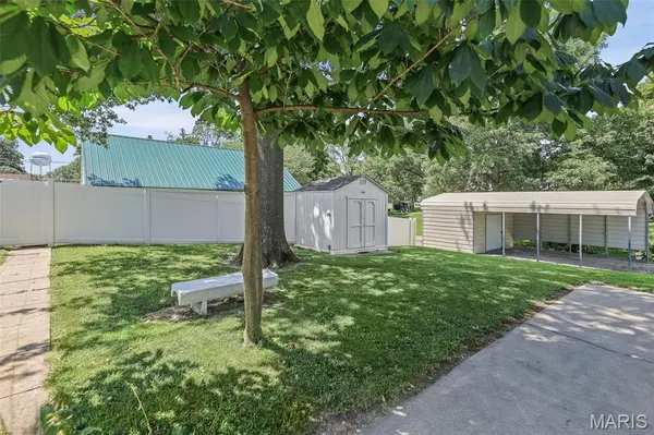 506 St Louis, Pinckneyville, IL 62274