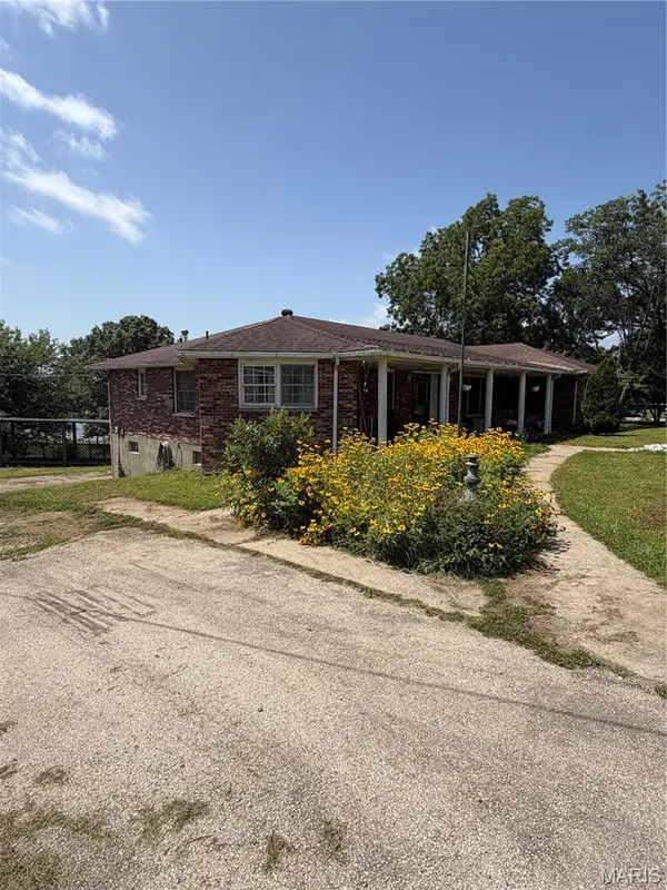 121 County Road 343, Burfordville, MO 63739