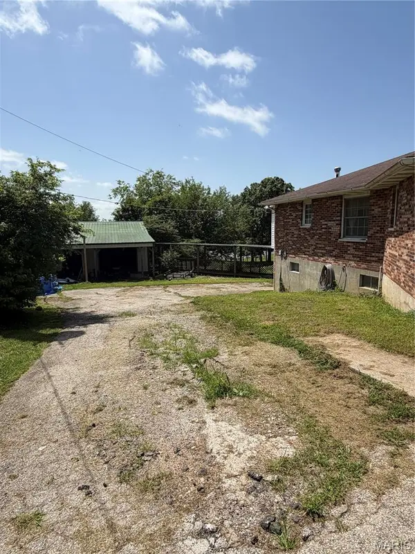 121 County Road 343, Burfordville, MO 63739