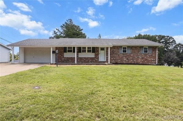 1316 Thomas DR, Festus, MO 63028